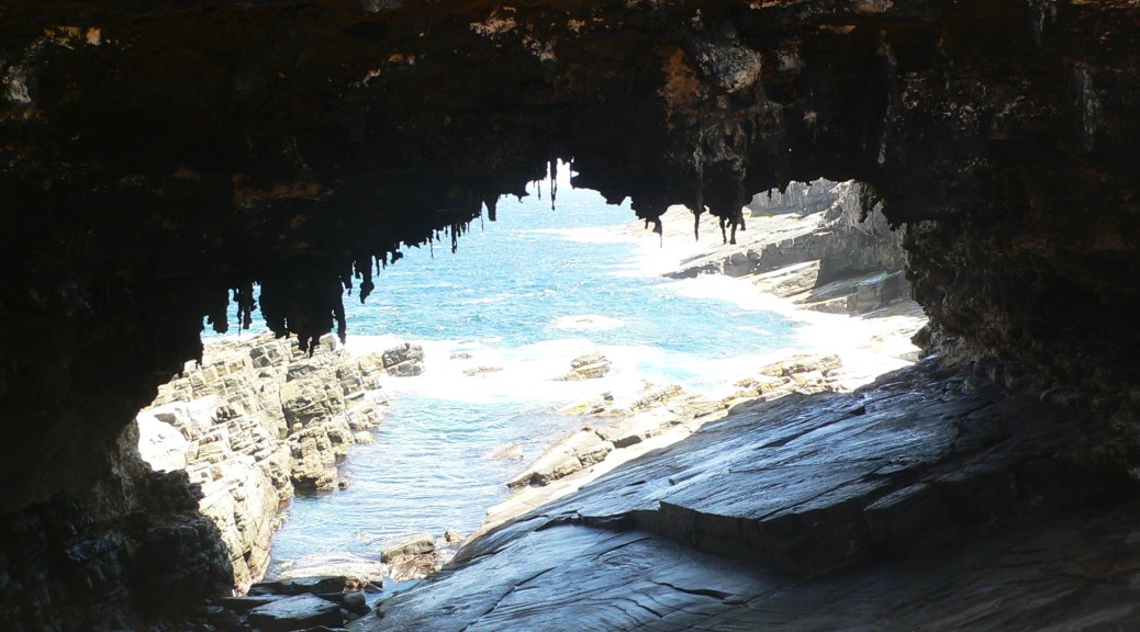 Admirals Arch Kangaroo island