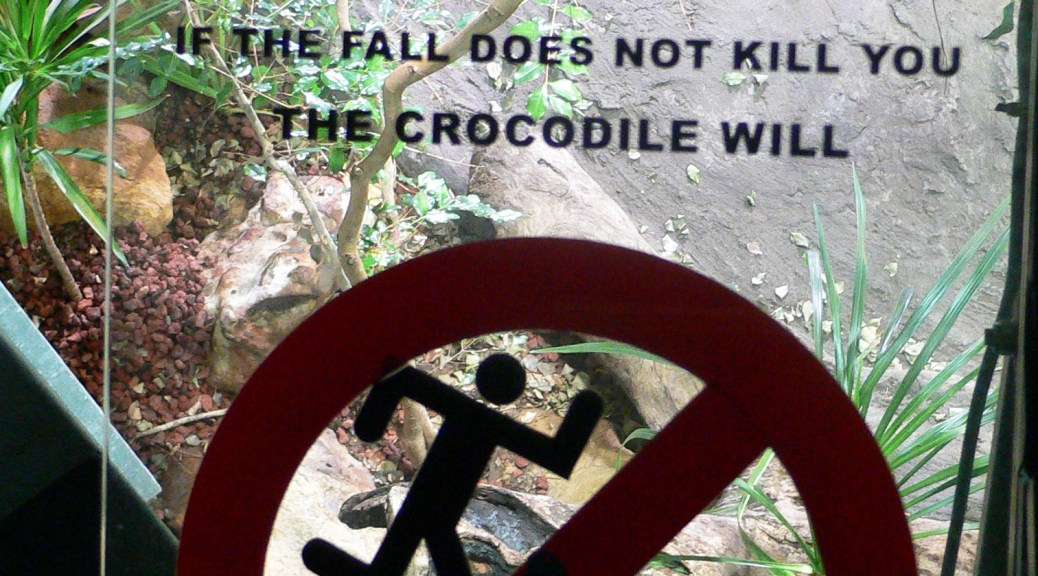 sydney aquarium warnings