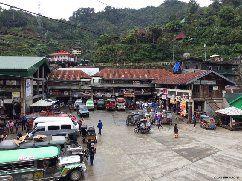 Banaue, la piazza. Filippine. Cabiria Magni