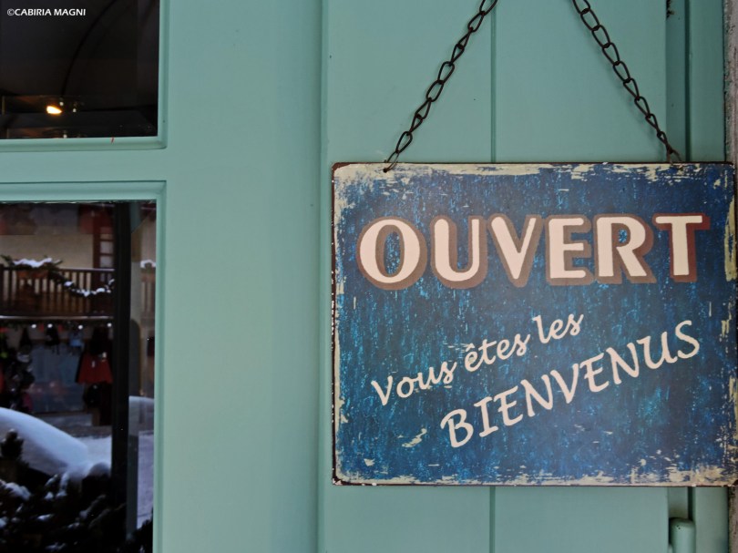 Ouvert: vous etes les bienvenus