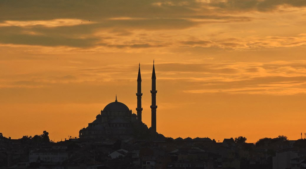 Il profilo di Saultanahmet al tramonto Cabiria Magni Istanbul