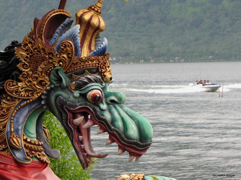 Drago al Pura Ulun Danu Bratan, Cabiria Magni
