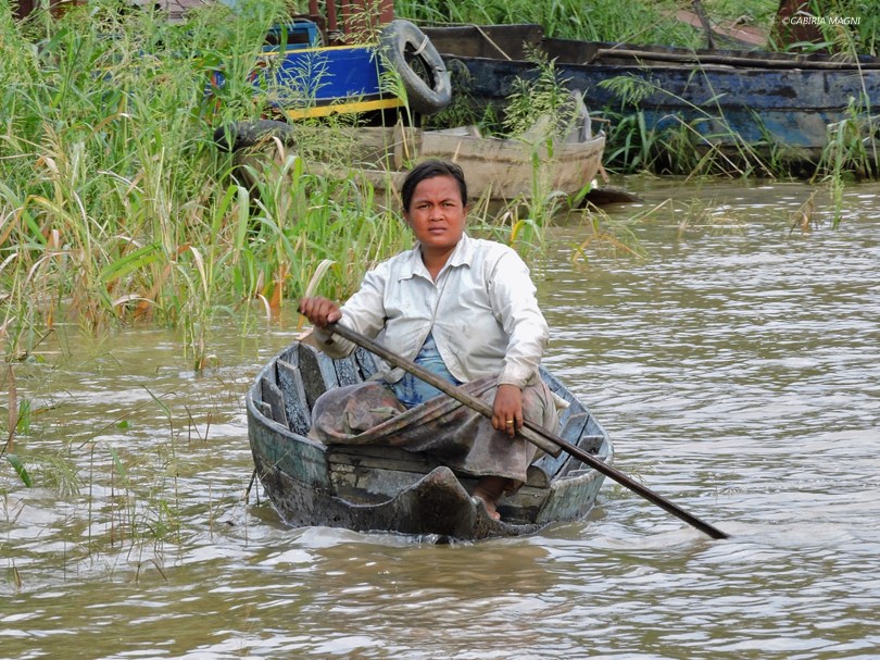 Kampong Phluk, volti lungo la strada. Cabiria Magni