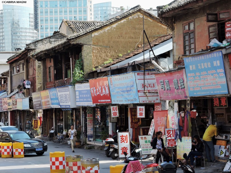Il mercato di Jingxing. Cabiria Magni