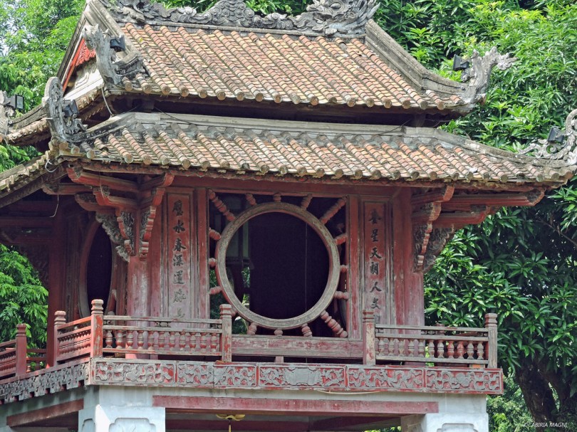 Tempio della Letteratura, dettaglio. Cabiria Magni, Vietnam