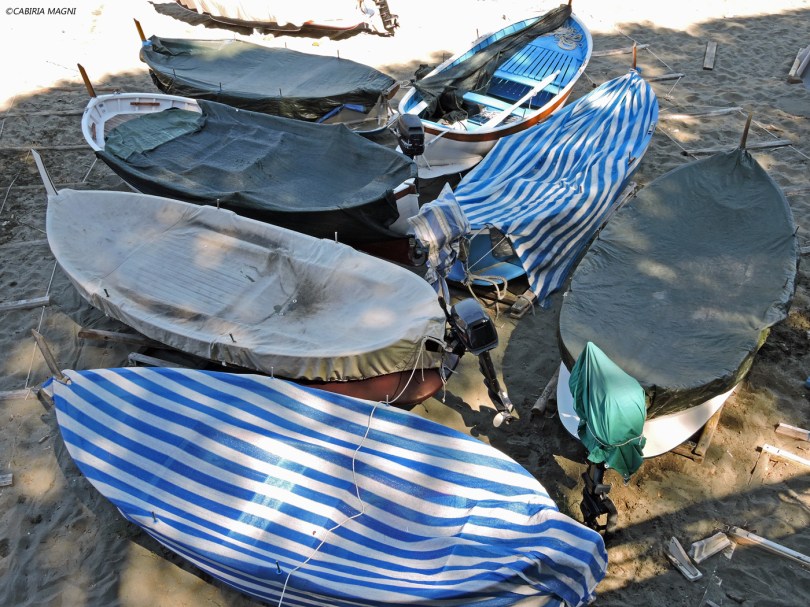 Le barche sulla spiaggia di Levanto. Cabiria Magni, Liguria