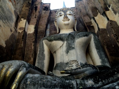 Sukhothai - Wat Si Chum. Buddha gigante. Cabiria Magni, Thailandia