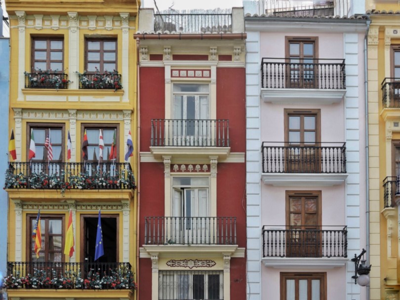 Edificio nei pressi del Mercado Central, Valencia, Cabiria Magni