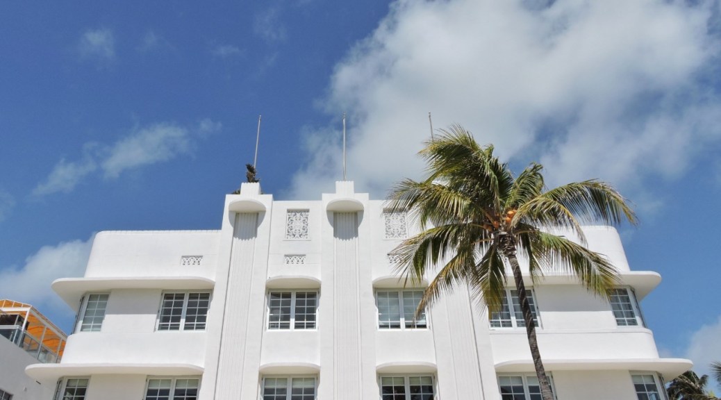 Ocean Drive Miami Art Deco Cabiria Magni